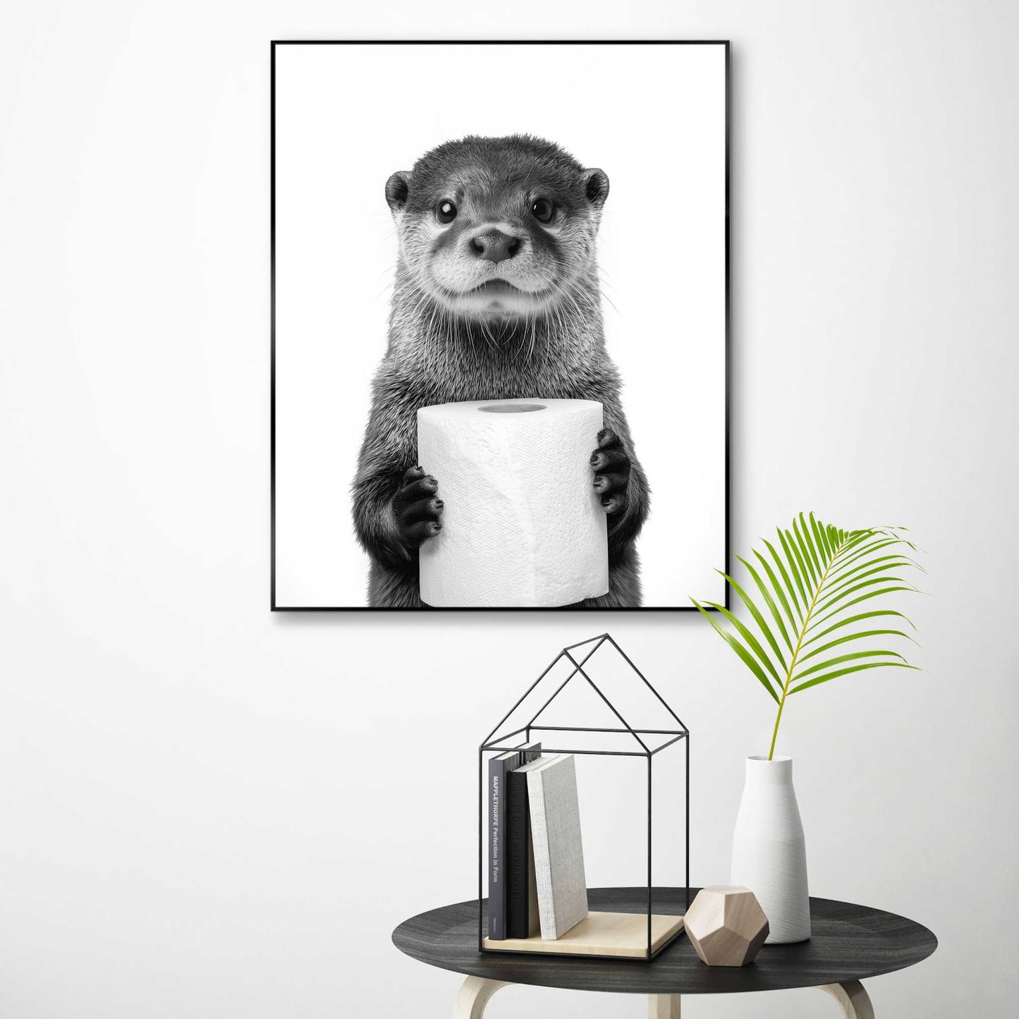 Framed Poster Otter brings toilet paper 50x40