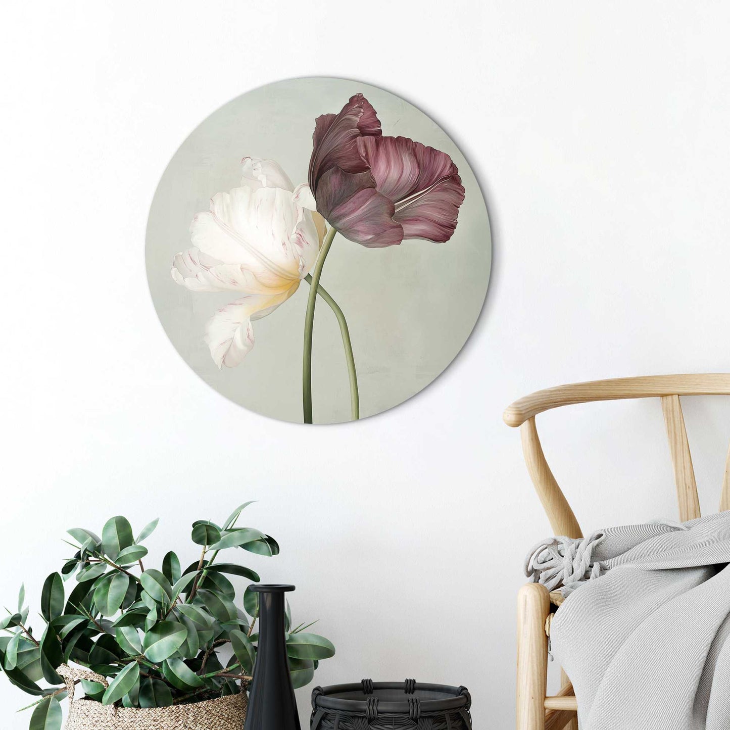 Circle Art Elegantly drawn tulips 50x50