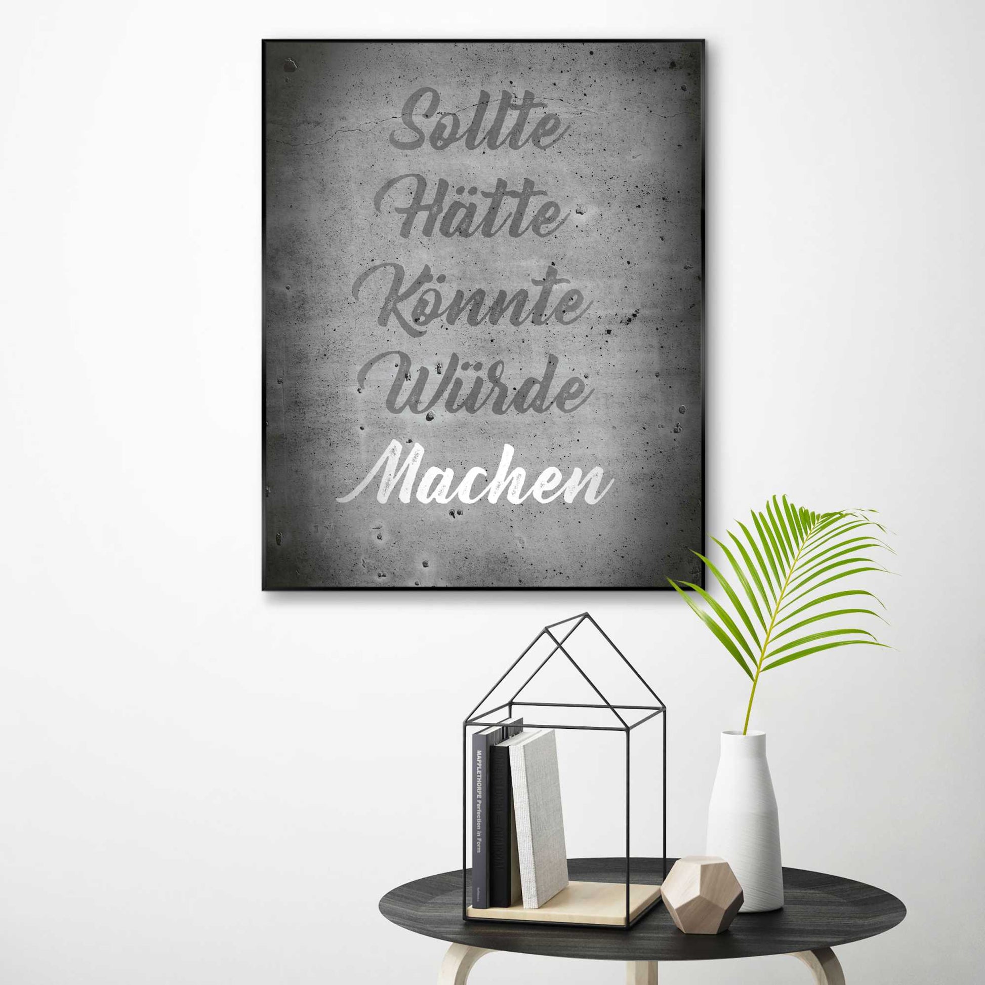 Framed in Black Machen